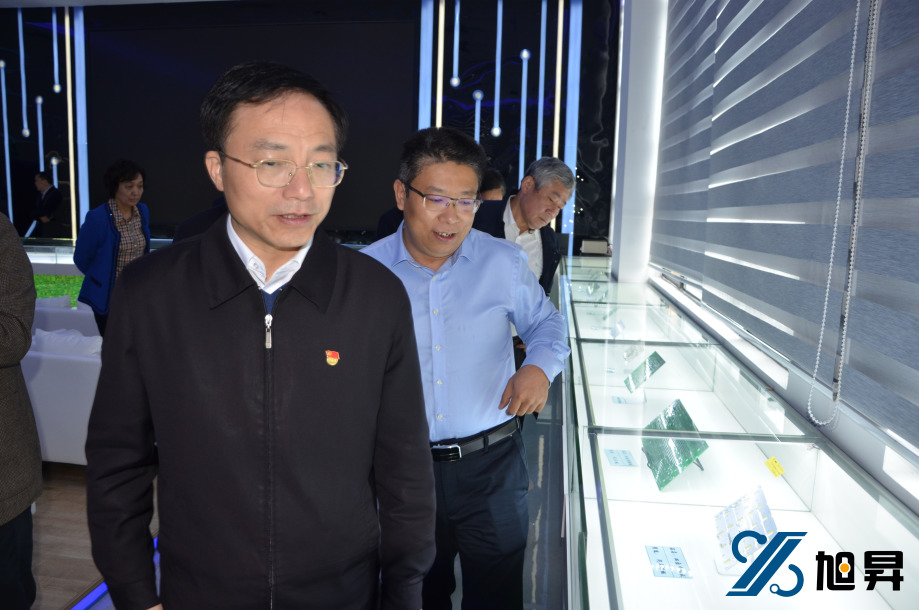 江西省人大常委會(huì)副主任、吉安市委書記胡世忠一行前來旭昇電子參觀考察